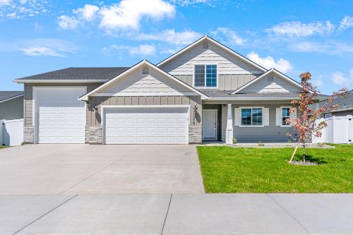 The Lewiston with Bonus: Built for the Way You Actually Live
